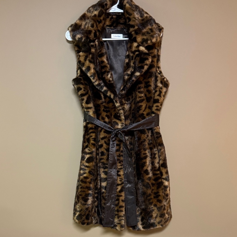 Calvin Klein Women's Brown Leopard Faux Fur Jacket. Large. Worn twice.
